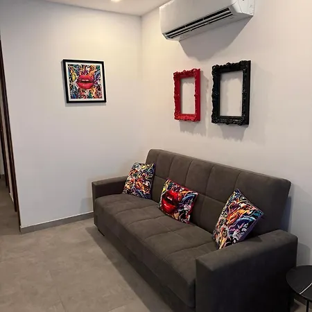 Apartment Which Is Luxurious Yet Affordable!